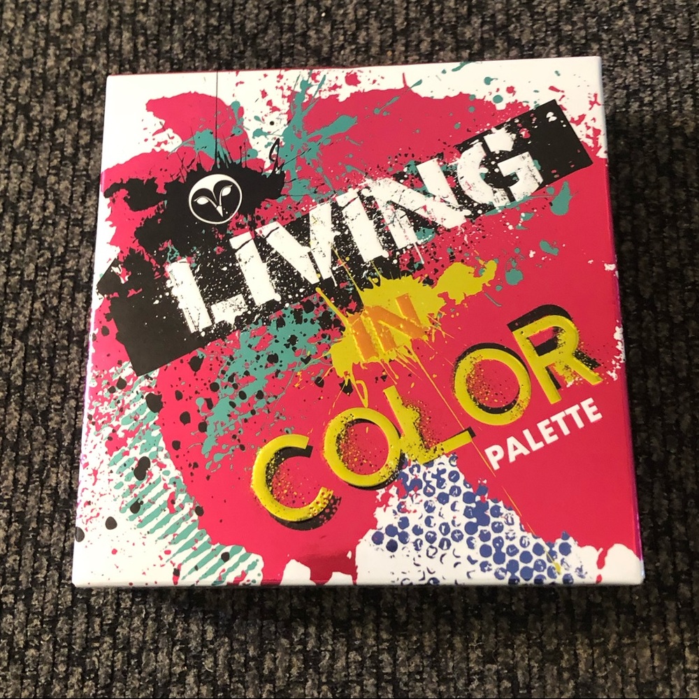 Living In Color Eyeshadow Palette
